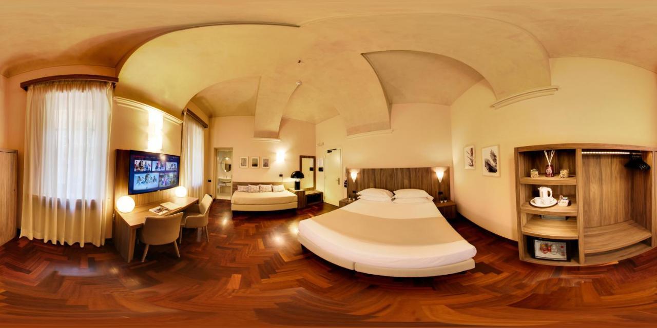 Hotel Boutique Antiche Mura ซาลุซโซ ภายนอก รูปภาพ